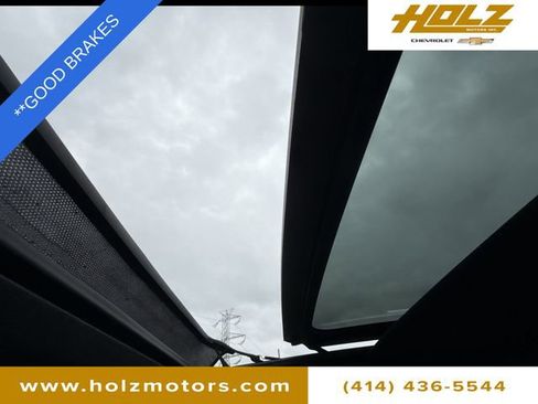 Used 2025 Cadillac Escalade ESV V image 18