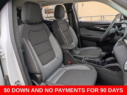 Used 2025 Chevrolet TrailBlazer LT AWD/4WD image 27