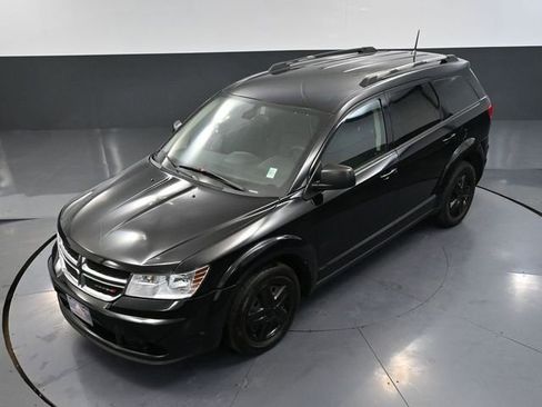 Used 2019 Dodge Journey SE image 54