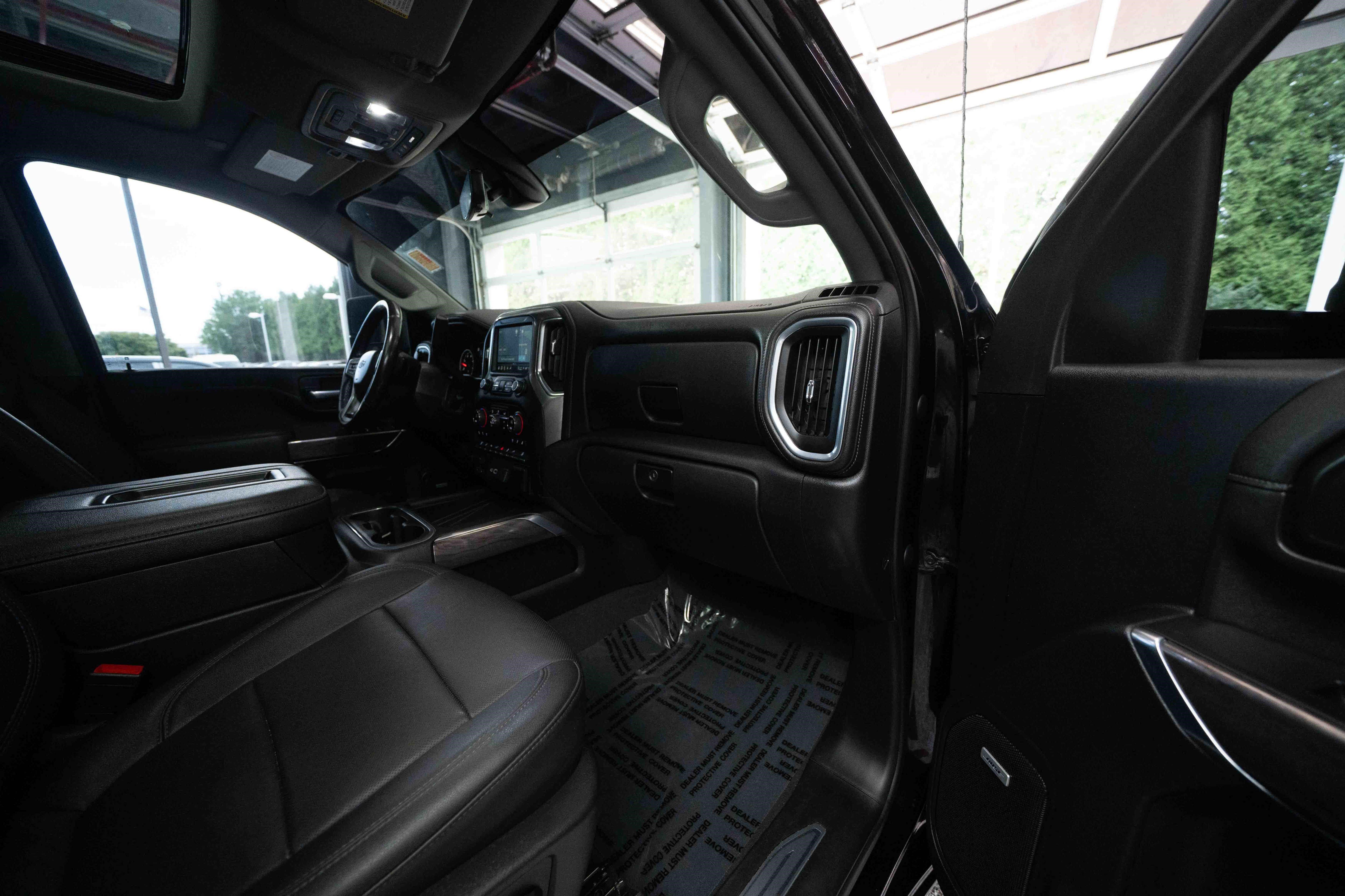 Used 2022 Chevrolet Silverado 2500 LTZ w/ LTZ Plus Package AWD/4WD image 25