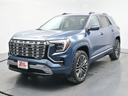 New 2026 GMC Terrain Denali w/ LPO, Black Badging Package image 2