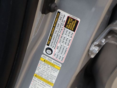 Used 2011 Mitsubishi Outlander Sport SE FWD image 27