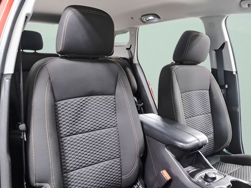 Used 2020 GMC Terrain SLE w/ Driver Convenience Package FWD image 38
