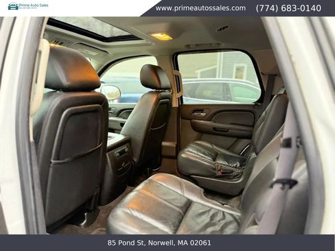 Used 2011 Chevrolet Tahoe LT w/ Luxury Package AWD/4WD image 14