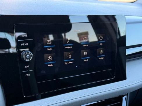 New 2026 Volkswagen Taos S FWD image 17