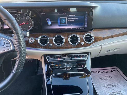 Used 2017 Mercedes-Benz E 300 4MATIC image 20