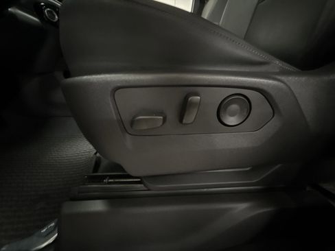 Used 2023 GMC Sierra 1500 SLT w/ SLT Premium Plus Package image 19