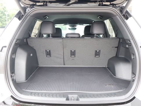 New 2027 GMC Terrain AT4 w/ Convenience Package III AWD/4WD image 29