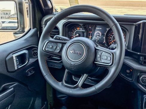 Used 2024 Jeep Wrangler Unlimited Sport AWD/4WD image 17