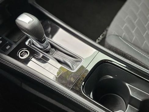 Certified 2024 Nissan Kicks SV image 25