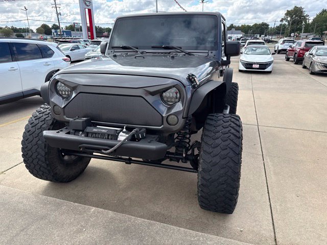 Used 2016 Jeep Wrangler Sport AWD/4WD image 4