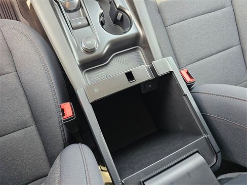 New 2025 Ford Explorer Active image 24