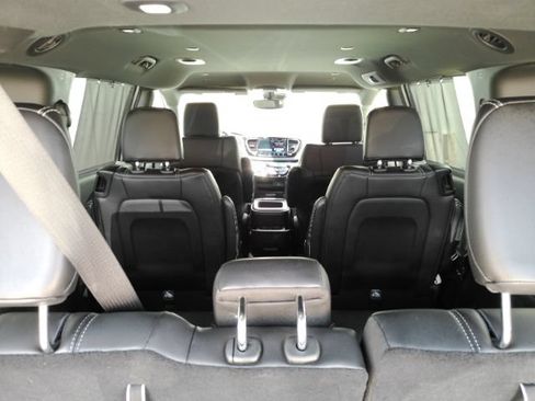Used 2026 Chrysler Pacifica Select FWD image 26