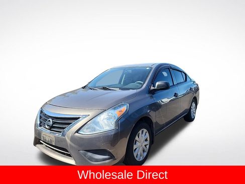 Used 2015 Nissan Versa S Plus FWD image 4