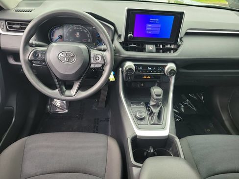 Certified 2024 Toyota RAV4 LE AWD/4WD image 27