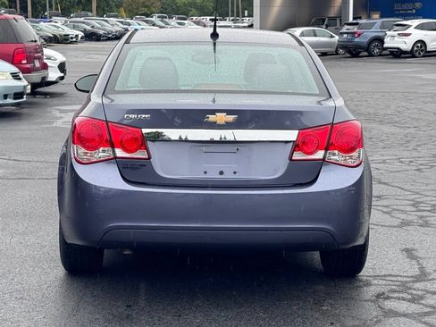 Used 2013 Chevrolet Cruze LS FWD image 14