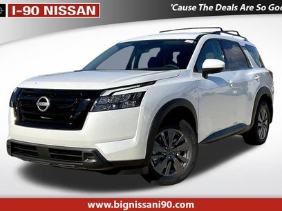New 2025 Nissan Pathfinder SV w/ Black Appearance Package