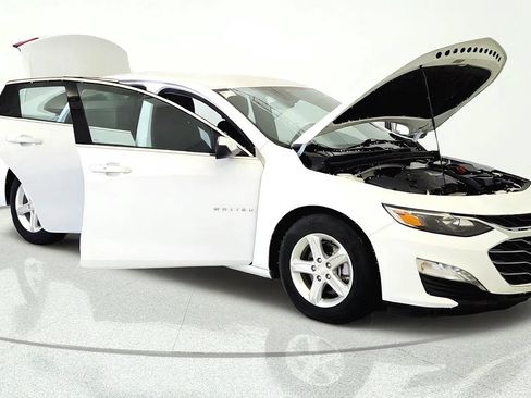Used 2024 Chevrolet Malibu LT FWD image 7