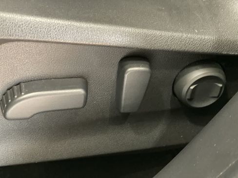Used 2019 Subaru Forester Limited AWD/4WD image 15