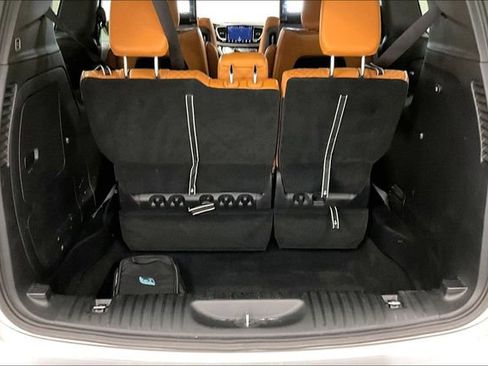 Used 2022 Chrysler Pacifica Pinnacle FWD image 44