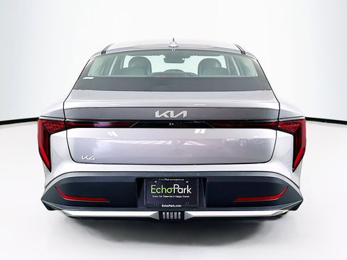 Used 2025 Kia K4 LXS image 7