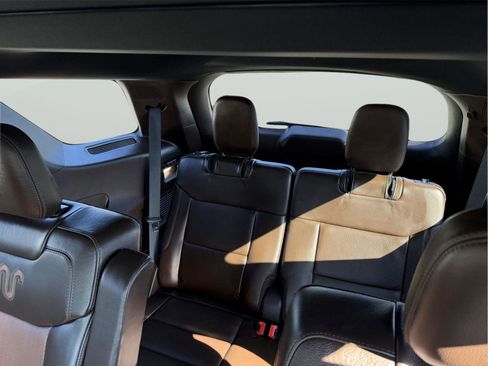 Certified 2021 Ford Explorer King Ranch w/ Premium Technology Package image 18