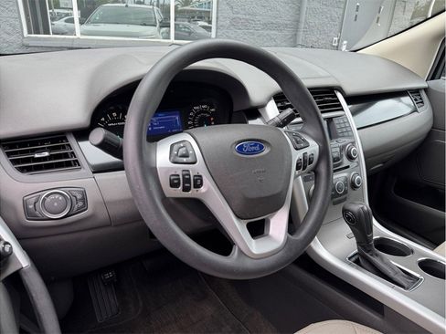 Used 2013 Ford Edge SE FWD image 22