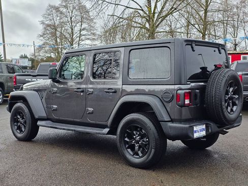 Used 2022 Jeep Wrangler Unlimited Sport image 2