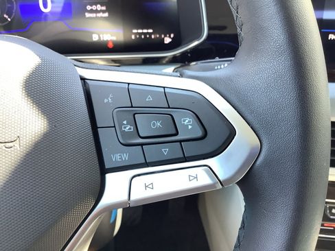 New 2025 Volkswagen Jetta SE image 25