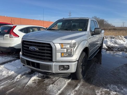 Used 2016 Ford F150 XLT w/ Equipment Group 302A Luxury image 3