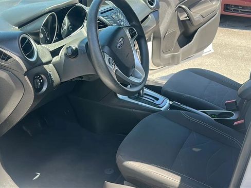 Used 2017 Ford Fiesta SE FWD image 19