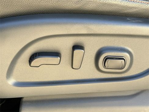 Used 2023 Nissan Titan PRO-4X w/ Pro-4x Convenience Package image 20