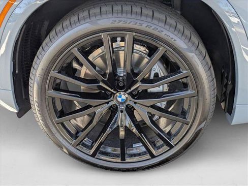 Used 2026 BMW X5 sDrive40i w/ M Sport Package RWD image 9