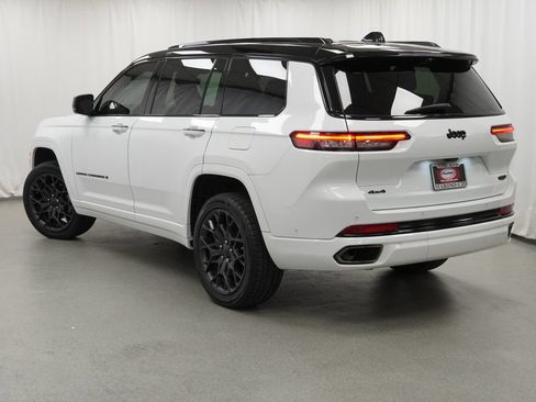 Certified 2025 Jeep Grand Cherokee L Summit AWD/4WD image 15