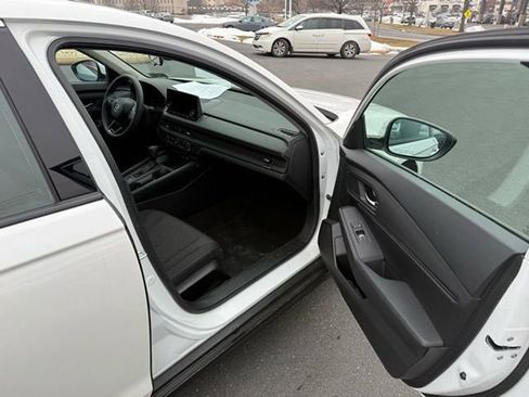 Used 2024 Honda Accord EX image 16