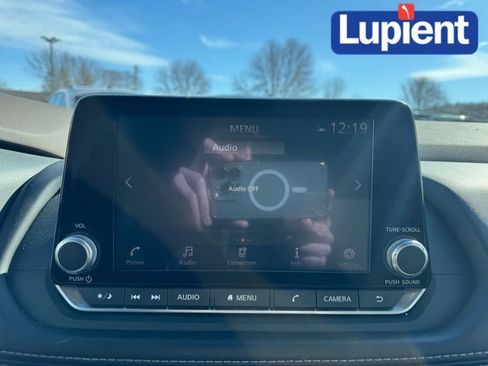 Used 2021 Nissan Rogue SV image 18