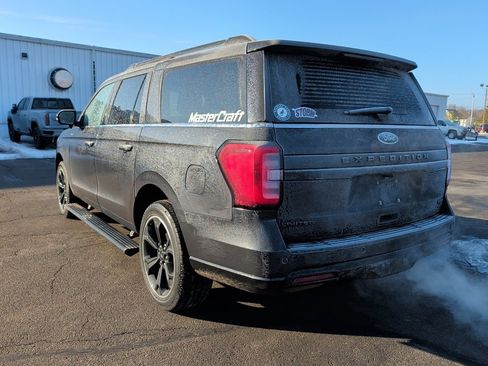 Used 2023 Ford Expedition Max Limited image 8