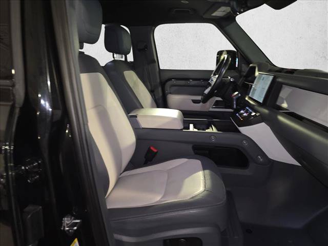 Certified 2023 Land Rover Defender 110 X-Dynamic SE AWD/4WD image 10