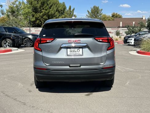 Used 2019 GMC Terrain SLE FWD image 4