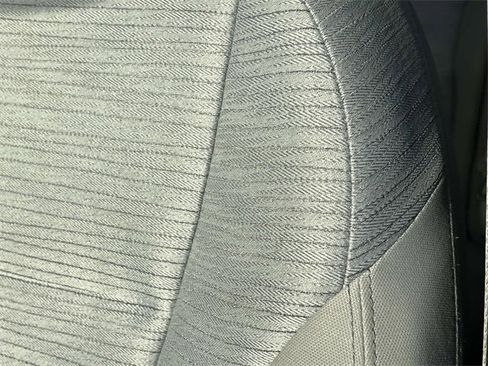 Used 2023 Nissan Rogue SV image 18