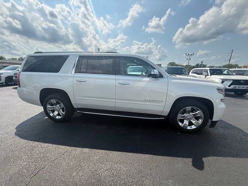 Used 2017 Chevrolet Suburban Premier AWD/4WD image 2