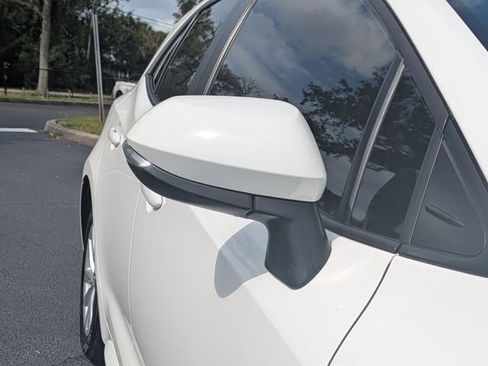 Used 2025 Toyota Corolla SE FWD image 12