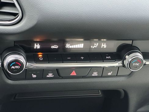 Used 2023 MAZDA CX-30 AWD 2.5 S w/ Premium Package image 16