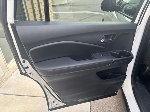 Used 2022 Honda Pilot Sport image 19