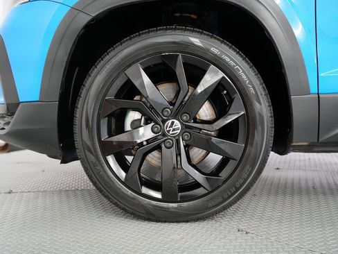 Used 2022 Volkswagen Taos SE image 55