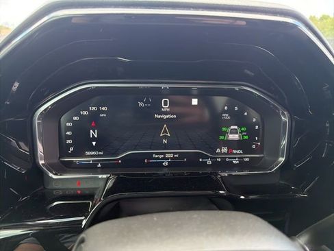 Used 2022 GMC Sierra 1500 SLE image 17