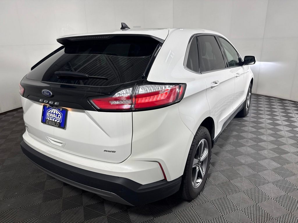 Used 2024 Ford Edge SEL w/ Convenience Package AWD/4WD image 12