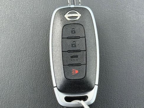 Used 2025 Nissan Sentra SV image 21