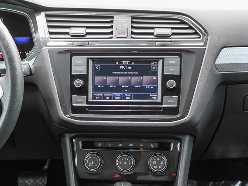 Used 2023 Volkswagen Tiguan S image 13