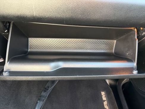 Used 2021 RAM 1500 Big Horn AWD/4WD image 35